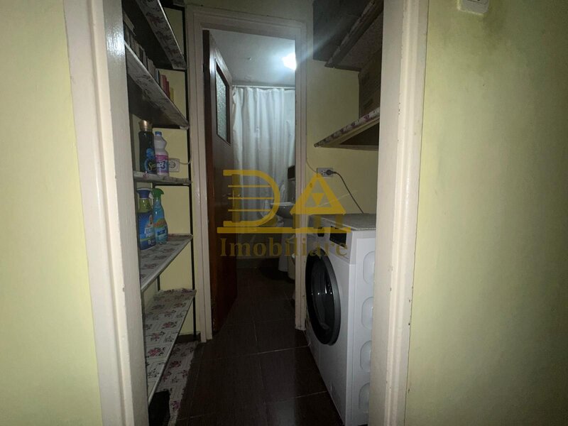 Brancoveanu, apartament 3 camere de renovat, zona verde si linistita